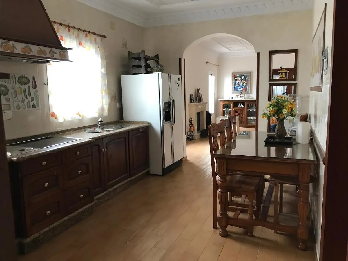 Bahia Blanca Sm Villa Cadiz 0*,
